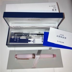 Sailor Kubozakura Bloom Pink 21K Fountain Pen M Nib
